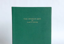 Front cover of The Spiders Gift binding.